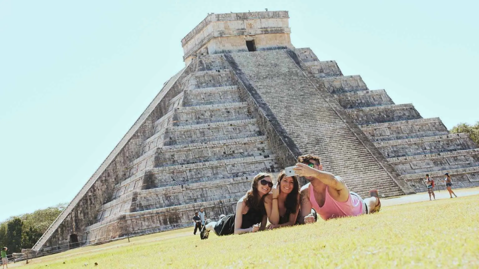 Image of the Kukulcan Pyramid